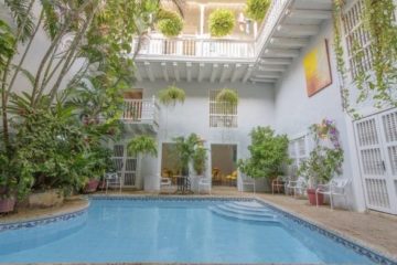 bachelor-party-tour-colombia-vacation-rentals-accommodation-cartagena-632