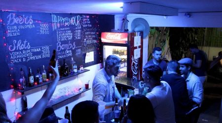 Medellin-Nightlife-Tour-Pub-Bar-Night-club-Crawl-04