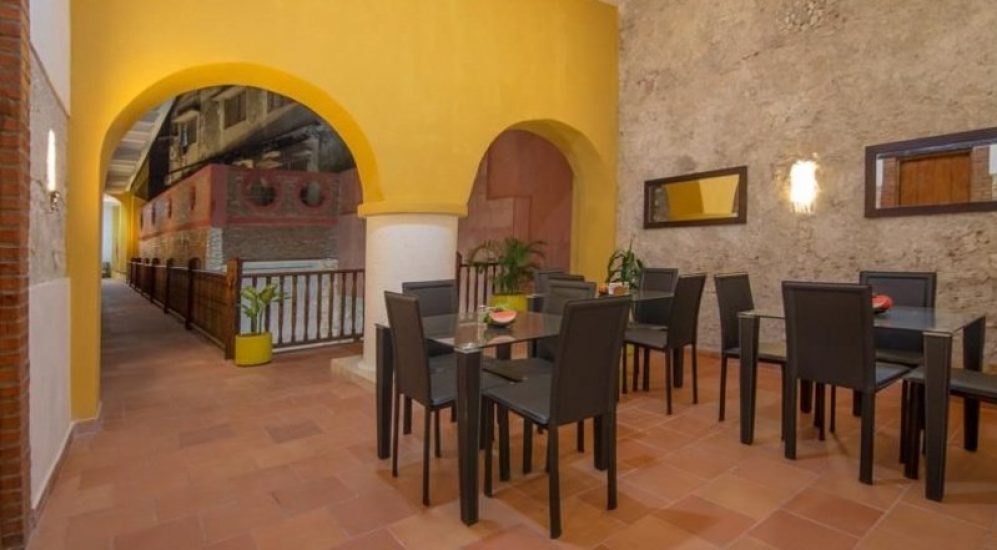 bachelor-party-tour-colombia-vacation-rentals-accommodation-cartagena-1008