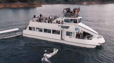 Bachelor Party Medellin Colombia Yatch Guatape Tour 0
