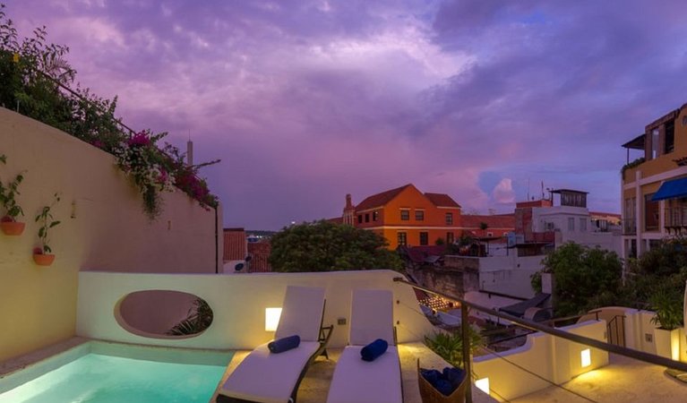 bachelor-party-tour-colombia-vacation-rentals-accommodation-cartagena-191