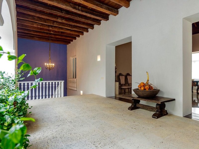 bachelor-party-tour-colombia-vacation-rentals-accommodation-cartagena-917