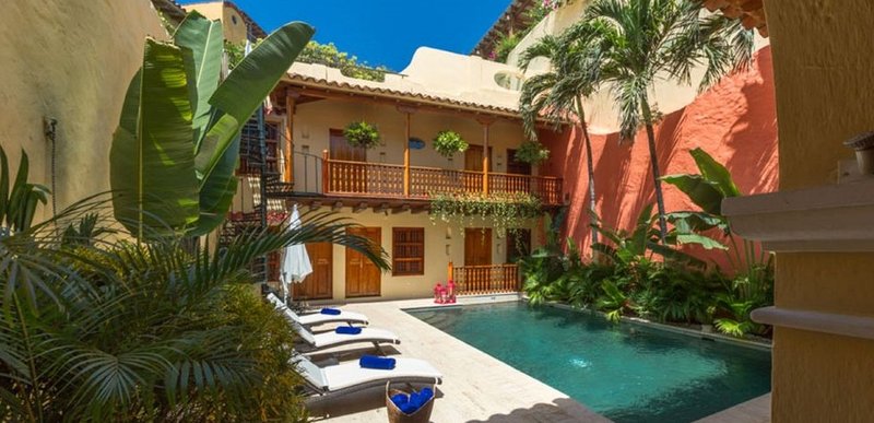 bachelor-party-tour-colombia-vacation-rentals-accommodation-cartagena-984