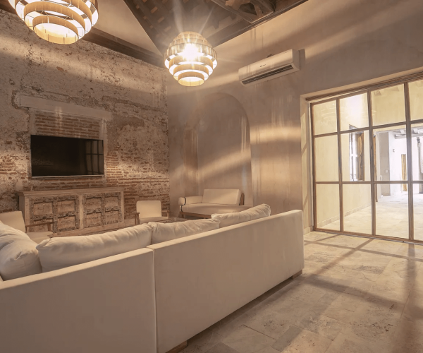 21785f18-3a2b-453b-a6f3-265638a6ca31