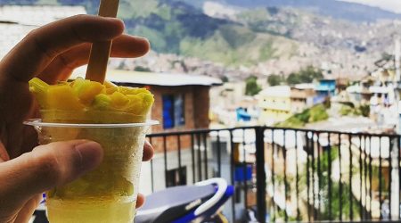 Best-Comuna-13-Tour-Medellin-Colombia-5-Mango-Popsicle-helado