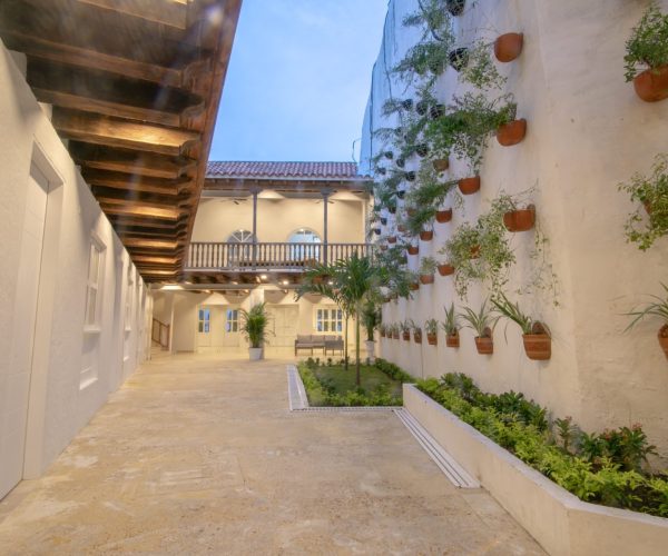 Cartagena-bachelor-party-friendly-mansion-accommodation-airbnb-18