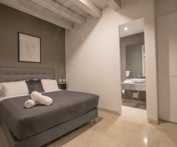 Cartagena-bachelor-party-friendly-mansion-accommodation-airbnb-24