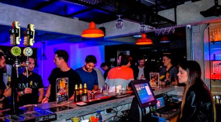 Medellin-Nightlife-Tour-Pub-Bar-Night-club-Crawl-05