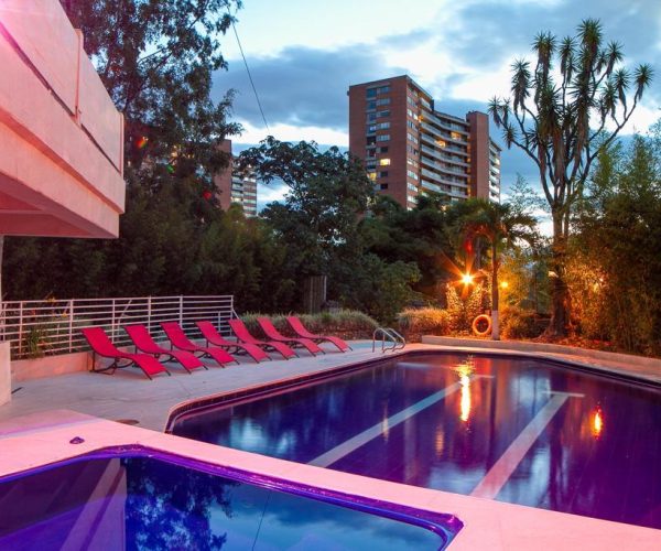 California VIP House