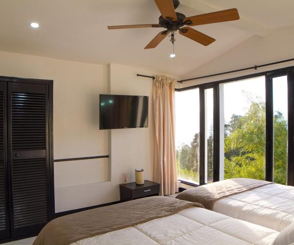 California VIP House