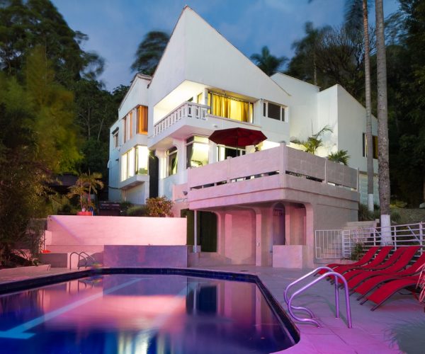 California VIP House