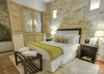 bachelor-party-tour-colombia-vacation-rentals-accommodation-cartagena-1026