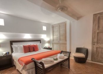 bachelor-party-tour-colombia-vacation-rentals-accommodation-cartagena-1036