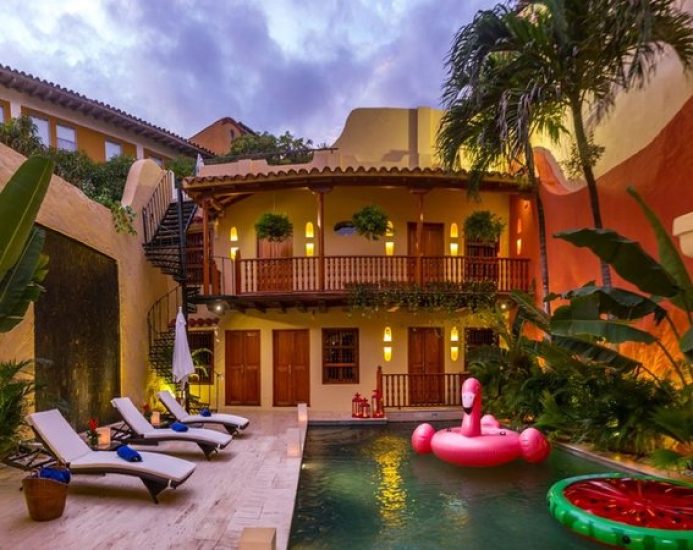 bachelor-party-tour-colombia-vacation-rentals-accommodation-cartagena-197