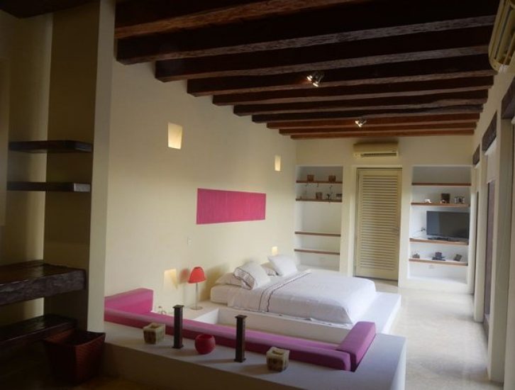 bachelor-party-tour-colombia-vacation-rentals-accommodation-cartagena-733
