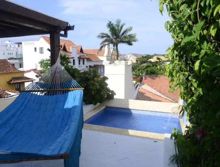 bachelor-party-tour-colombia-vacation-rentals-accommodation-cartagena-793