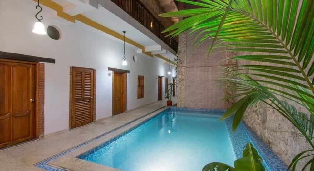 bachelor-party-tour-colombia-vacation-rentals-accommodation-cartagena-905